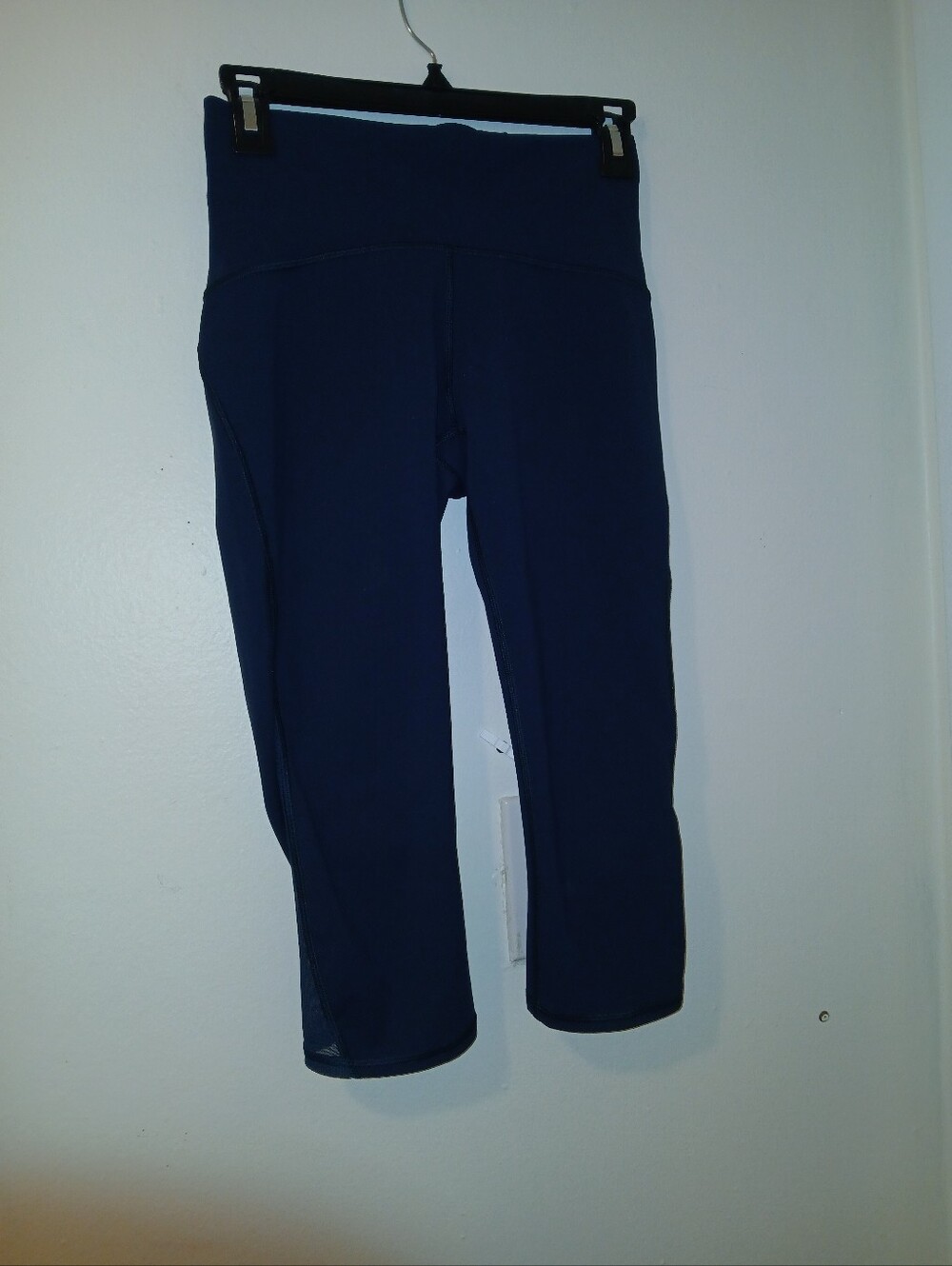 lululemon athletica Navy Blue Cropped Leggings